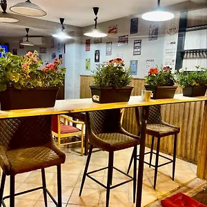 Loft Apart&hostal Льорет-де-Мар